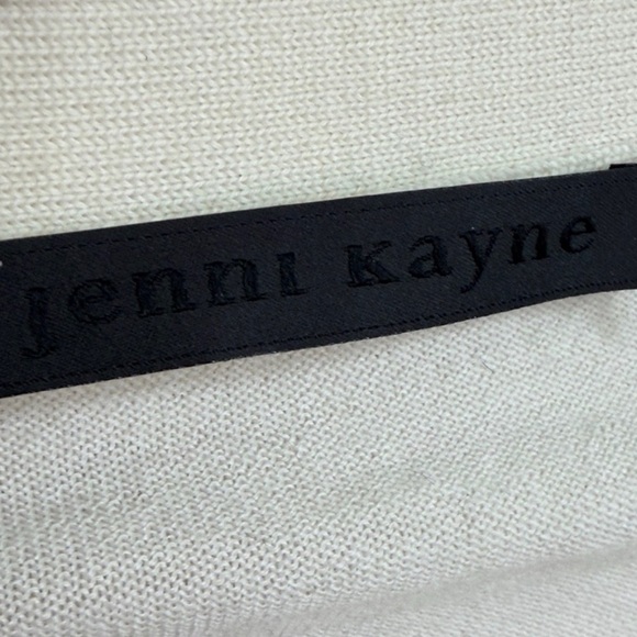 Jenni Kayne 100% Merino Wool Creamy
Button-Up Cardigan - Picture 3 of 6